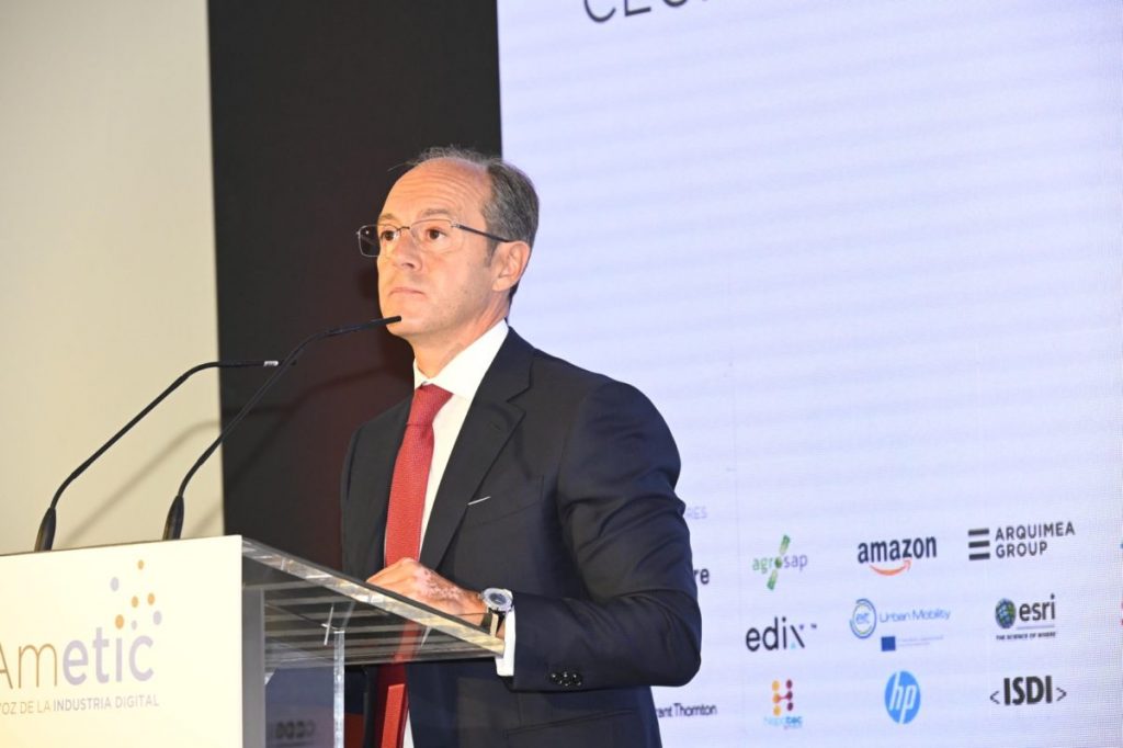 Nadia Calviño inaugura el 34º Encentro de AMETIC con la digitalización y la sostenibilidad como prioridades para la reconstrucción 6 santander34 galeria 04 1200x799 1