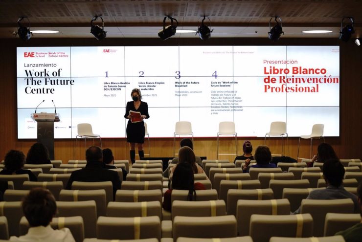 EAE publica el Libro Blanco de Reinvención Profesional, una iniciativa del Work of the Future Centre de EAE