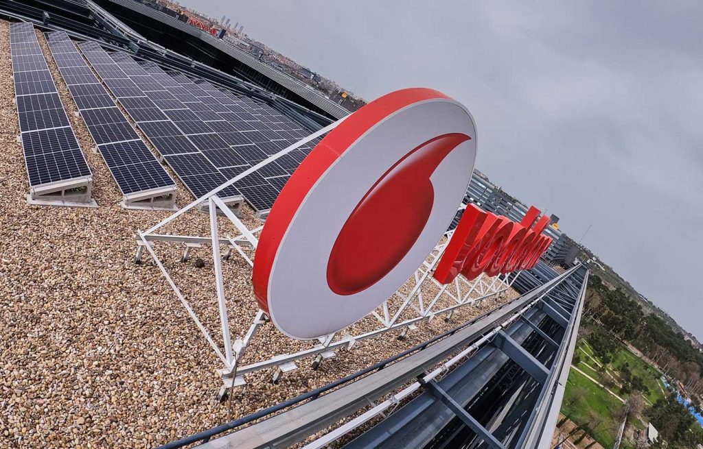 Paneles Fotovoltaicos en Vodafone Plaza