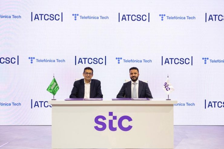 Rames Sarwat (Telefónica Tech) y Abdulrahman AlManea (ATCSC)