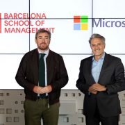 UPF-Barcelona School of Management y Microsoft firman un acuerdo de colaboración para impulsar el talento digital y la empleabilidad