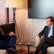 José Luis Martínez-Almeida y Albert Triola