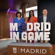 La vicealcaldesa de Madrid Begona Villacis y el delegado de Economia Innovacion y Empleo Miguel Angel Redondo y Maria Jesus Villamediana Directora del Campus del Videojuego
