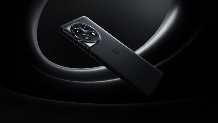 Copy of OnePlus 11 product black on black background