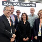 NP El Grupo Renault Atos Dassault Systemes Orange STMicroelectronics y Thales impulsan el reto para investigadores y start ups mundiales IA para la movilidad urbana dotado con 500.000 euros