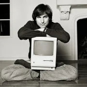 Steve Jobs - Macintosh 128K