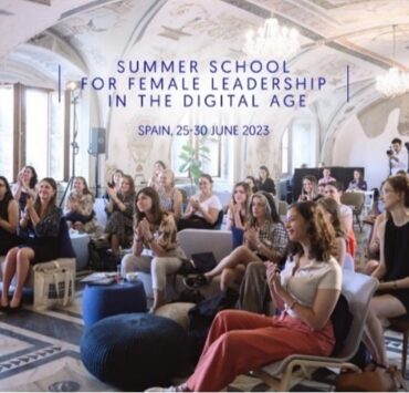 Academia de liderazgo femenino