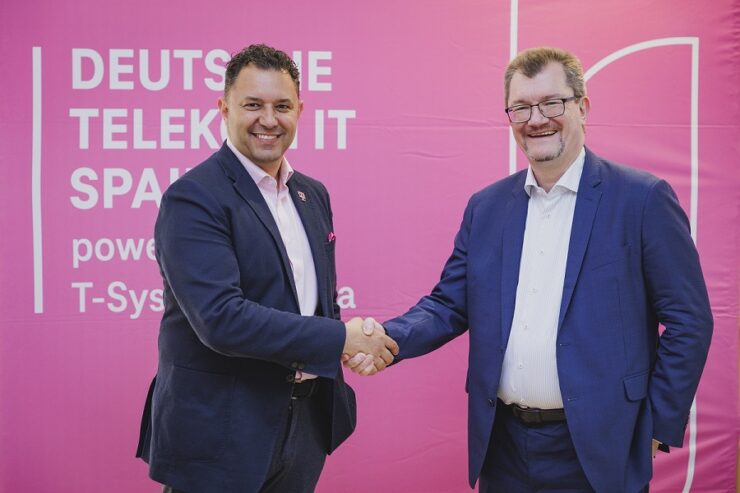 Inauguracion Oficina Valencia Osmar Polo y Peter Leukert