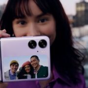 OPPO Find N2 Flip camera