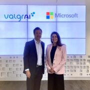 Manuel Abellan director de Educacion Superior y Universitaria de Microsoft Espana y Ana Cidad directora gerente de ValgrAI