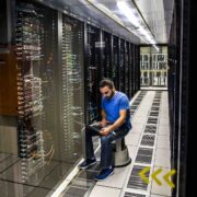 Imagen La demanda de servicios gestionados de TI aumentara en 2023 generando un mercado global de 472.000 millones de dolares