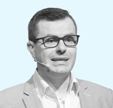 ChrisBrown INTELYGENZ a VASSCOMPANY 2