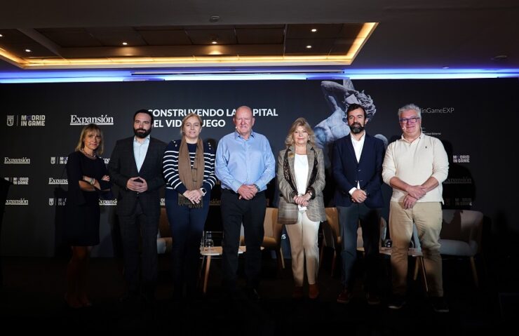 Foto de familia Desayuno Madrid in Game Expansion