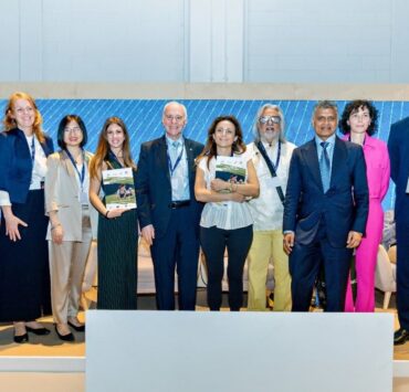 Ponentes de la sesion Acelerar la Innovacion Ecologica en la COP28 Dubai EAU