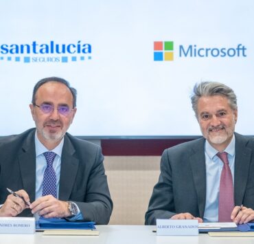Firma Santalucia y Microsoft