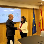 Luis Pardo Cespedes director general de AMETIC y Eduvigis Ortiz Moronta fundadora y presidenta de la Asociacion Women4Cyber Spain 2