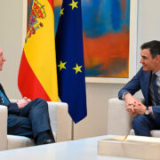 Brad Smith y Pedro Sánchez - La Ecuación Digital