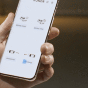 Moving Car with HONOR AI powered Eye tracking Feature