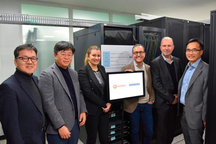 Vodafone, Samsung, AMD - Open RAN