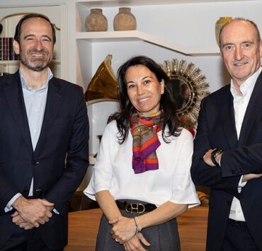 Jaime Penaranda Cristina Valles y Luis Luis Alvarez Satorre durante el almuerzo 002