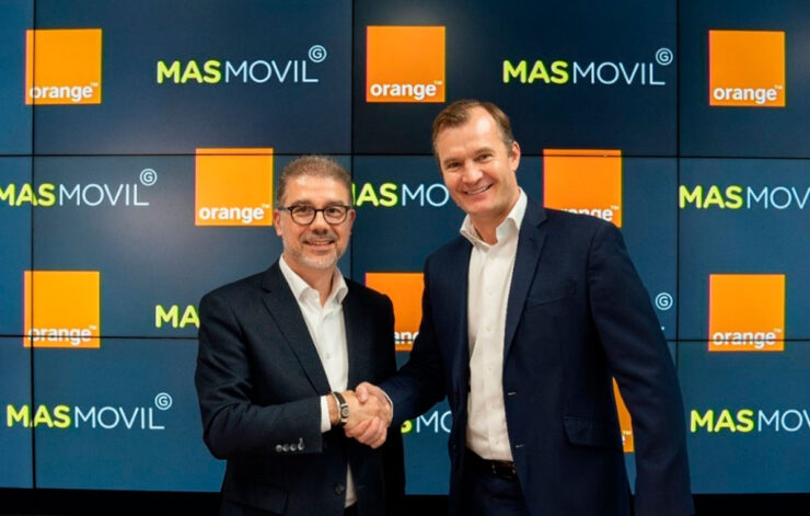 Ludovic Pech, CEO de Orange España, y Meinrad Spenger, CEO de MASMOVIL han firmado la constitución de la nueva JV.