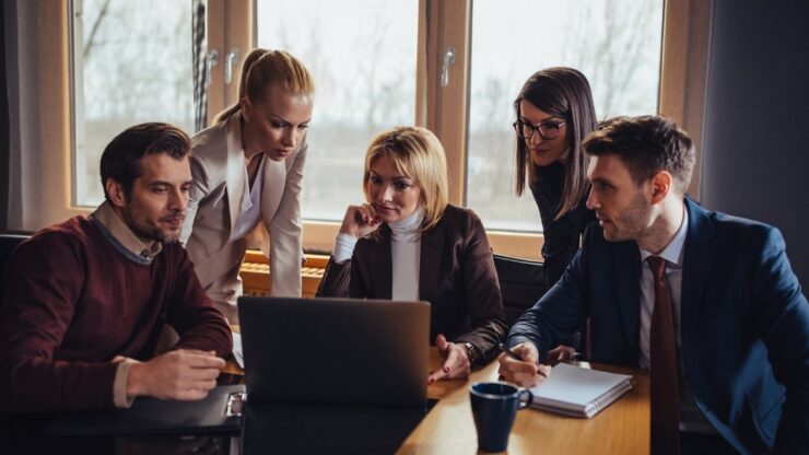 Kyndryl amplia su colaboracion con EY para optimizar las operaciones de auditoria y consultoria