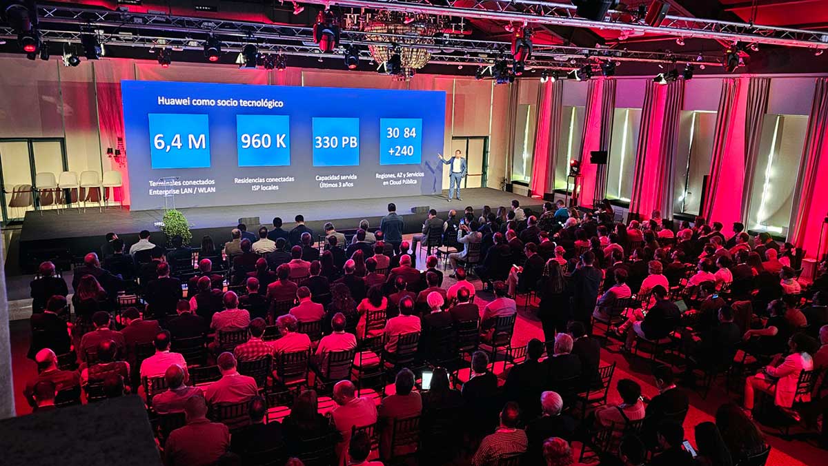 Huawei presenta su visión para las áreas de Empresas y Cloud en el Huawei Digital Transformation Summit