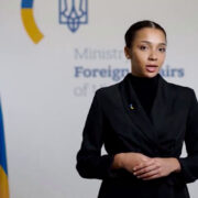 Victoria Shi - Ucrania