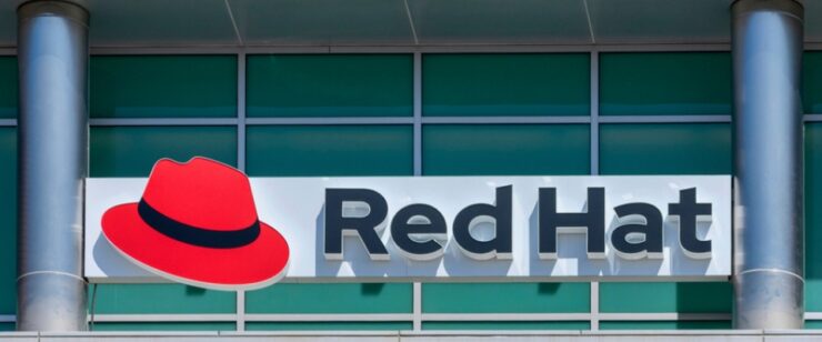 Red Hat incorpora IA generativa en todo el portfolio de nube híbrida con Red Hat Lightspeed