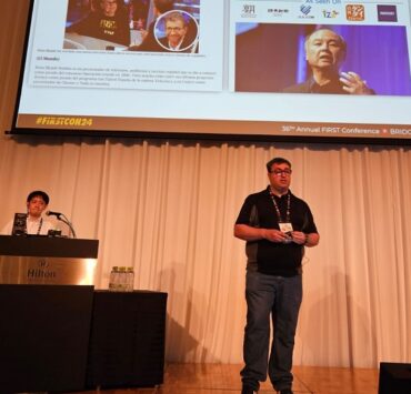 Masato Ikegam Canon IT Solutions y Josep Albors Ontinet