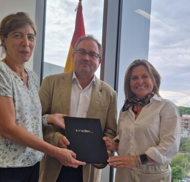 Mayte Ledo secretaria de Estado de Digitalizacion e Inteligencia Artificial Felix Barrio director general de INCIBE y Pilar Roch directora general de AMETIC