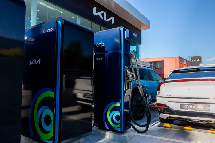 Kia - Cargador de 350kW