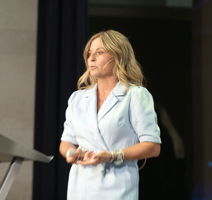 Pilar Roch, directora general, AMETIC