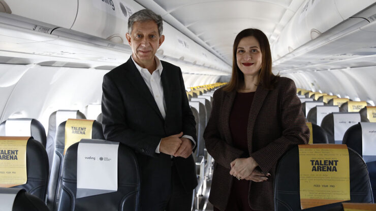 La presidenta y CEO de Vueling, Carolina Martinoli, y el CEO de Mobile World Capital Barcelona, Francesc Fajula, durante la presentación de la alianza.