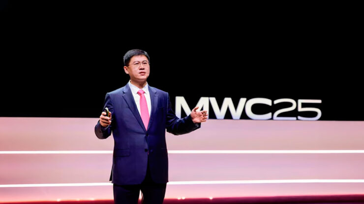 Li Peng, vicepresidente senior corporativo de Huawei y presidente de ventas y servicios TIC