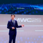 Yang Chaobin, director de la junta y CEO del ICT Business Group de Huawei