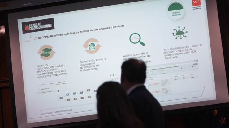 La Comunidad de Madrid despliega el Escudo Digital en San Lorenzo de El Escorial para proteger los sistemas informáticos del ayuntamiento