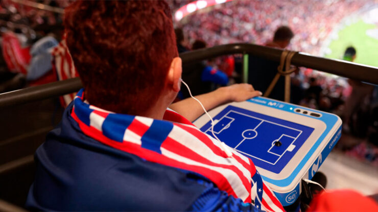 El estadio del Atlético de Madrid incorpora una solución háptica para seguidores con discapacidad visual