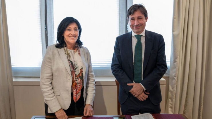 Esperanza Casteleiro, secretaria de Estado y directora del CNI y del CCN; y Paco Salcedo, Presidente de Microsoft España.