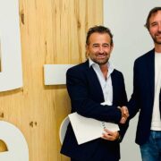 Carlos Mateo Enseñat, presidente de la Asociación Española de Startups (AES), y Miguel Sánchez Galindo, director general de DigitalES