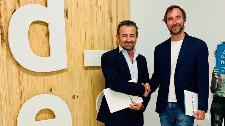 Carlos Mateo Enseñat, presidente de la Asociación Española de Startups (AES), y Miguel Sánchez Galindo, director general de DigitalES