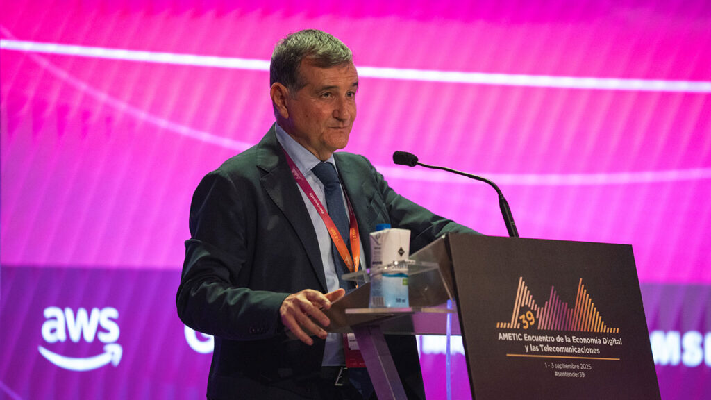 Francisco Hortigüela, presidente de AMETIC