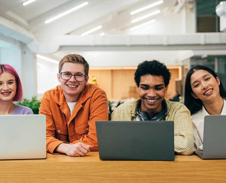 Zoom financia con 10 millones de dólares la formación en inteligencia artificial