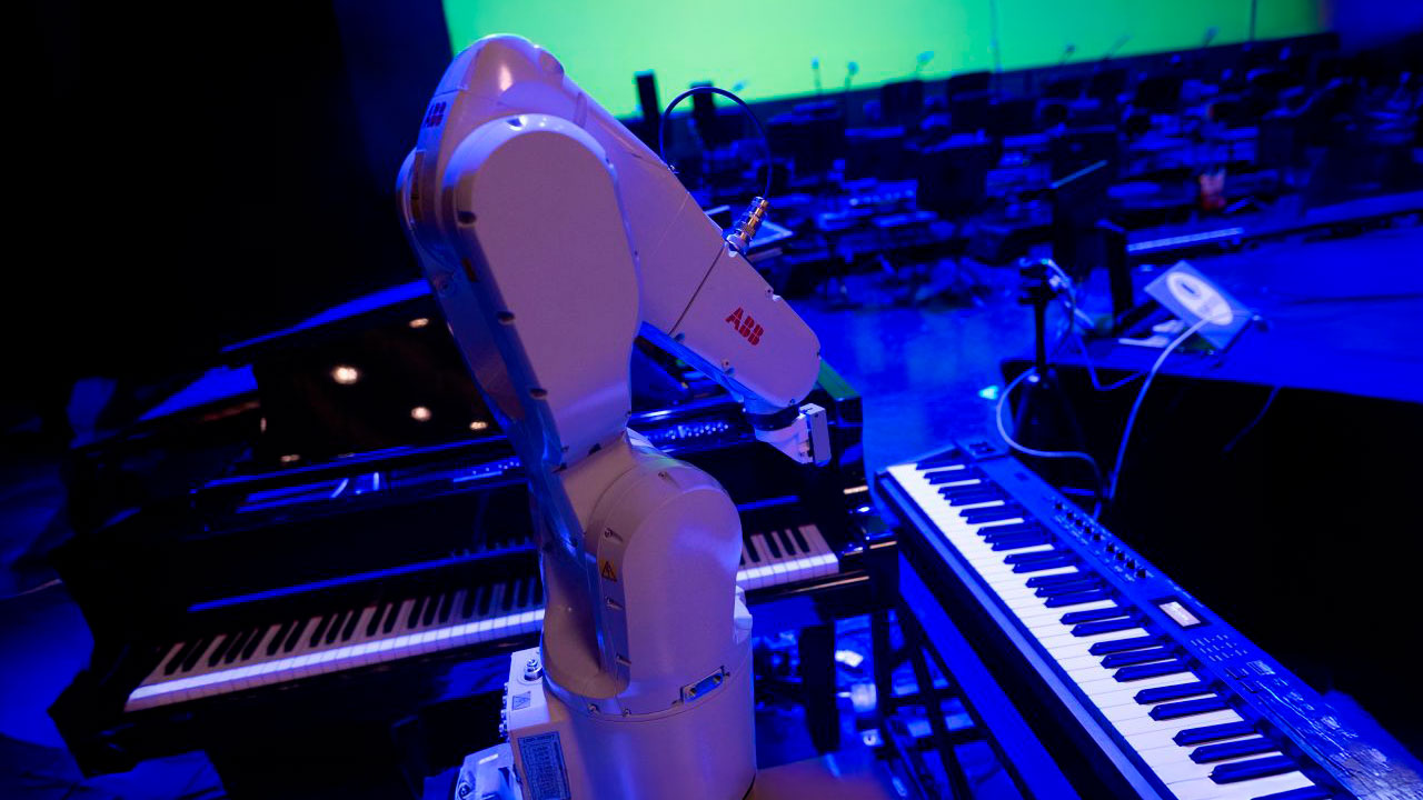 ABB y ERNI aplican robótica e IA a la inclusión musical