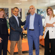 En la imagen, Jasone Fernández, Salesforce Account Executive; Eva Descarrega, Embajadora de Andorra en España; David Vicente, Director de Andorra Digital; Jesús Galindo, Vicepresidente Sector Público de Salesforce; Rocío Tortosa, Vicepresidenta en Salesforce; Ricard Leal, Salesforce Account Executive.