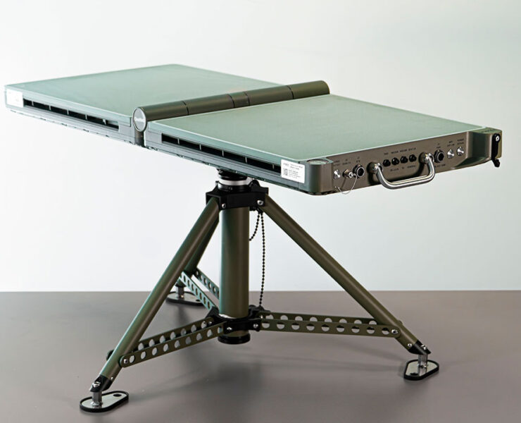 FoldSat Satcom LEO - 5G COMPAD