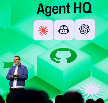 GitHub convierte la IA en infraestructura: Agent HQ y un Octoverse de máximos históricos