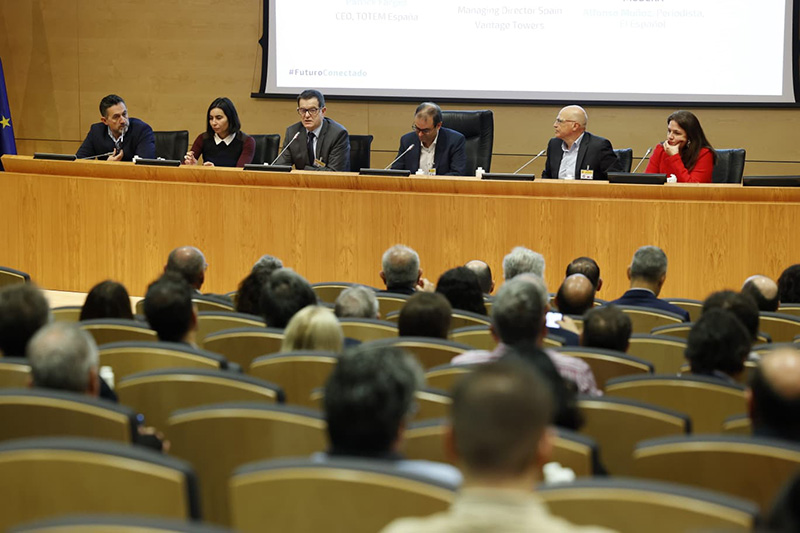 El futuro conectado según DigitalES: inversiones, regulación y resiliencia para la década crítica de la conectividad en España 6 Desafíos del 5G en España: necesidades actuales y hoja de ruta