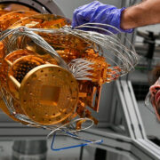 La computación cuántica digital-analógica: la apuesta de Qilimanjaro por un rendimiento cuántico práctico