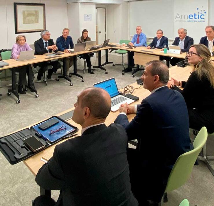 Ametic refuerza su agenda digital y de defensa mientras pide simplificar la regulación